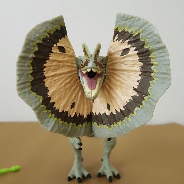 ジュラシックワールド ディロフォサウルス 完品 ケナー ハズブロ マテル