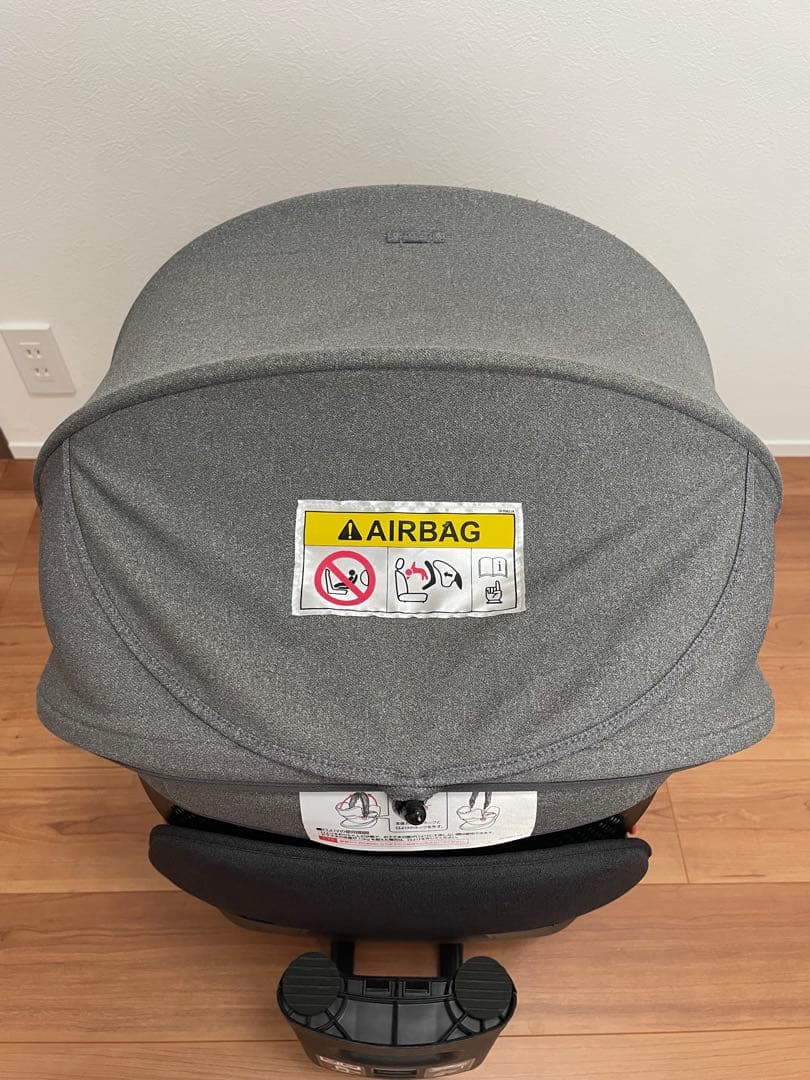 【なななななさん専用】チャイルドシート エールべべ　新生児〜4歳