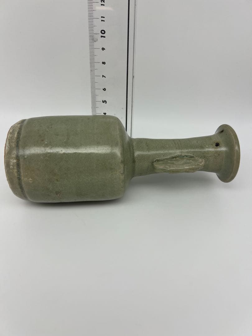 中国元代の竜泉窯瓶　骨董 古美術品　コレクション唐物　江戸　青磁アンティーク