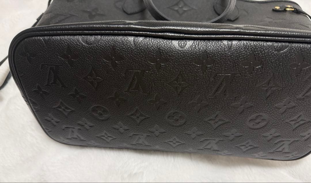 【ルイヴィトン】ネヴァーフルmm ノワール モノグラムアンプラント ショルダー