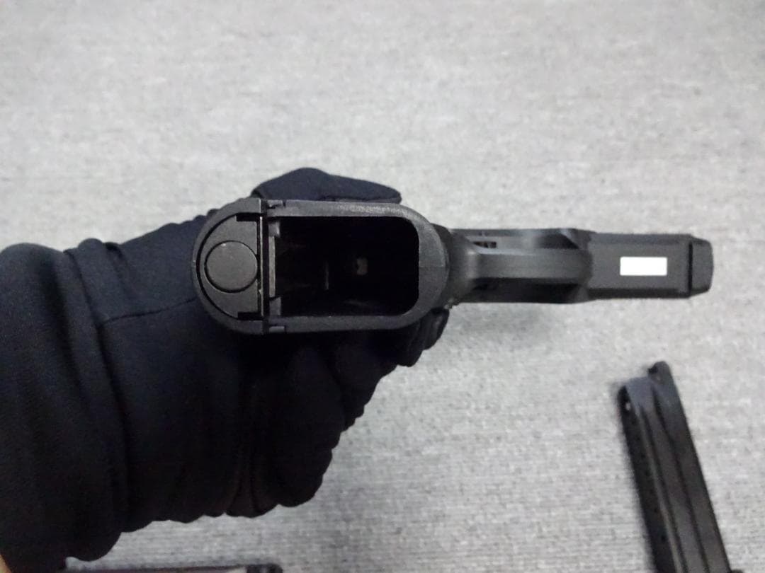 PX4 ガスガン 本体＋マガジン2本