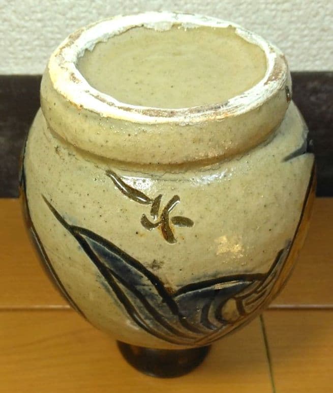 人間国宝 金城次郎 魚海老文花瓶 栞 共箱(本人直筆書付）美品 壺屋焼 壷屋焼