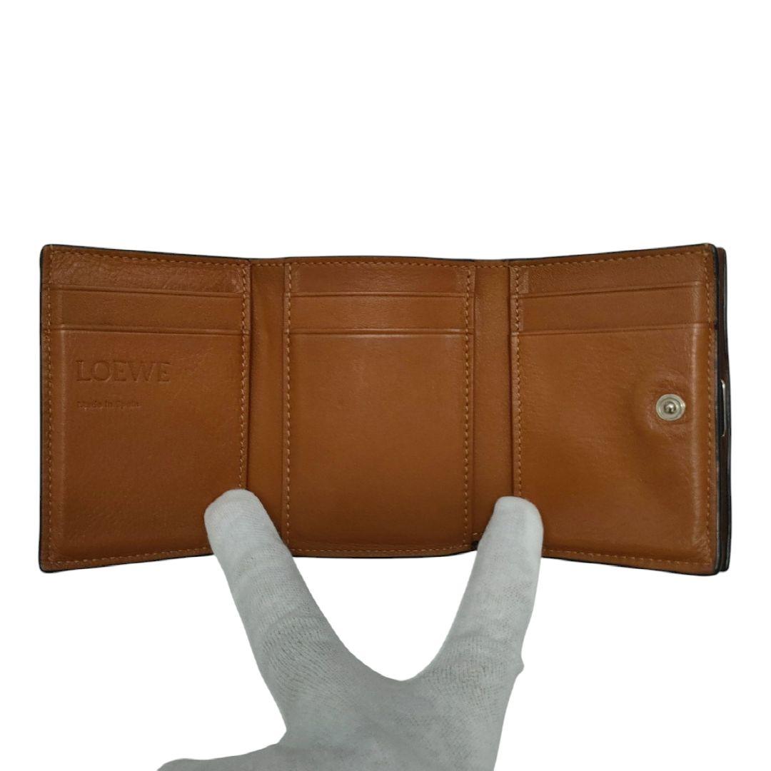 ロエベ 三つ折り財布 トライフォールドウォレット ブラウン アナグラム