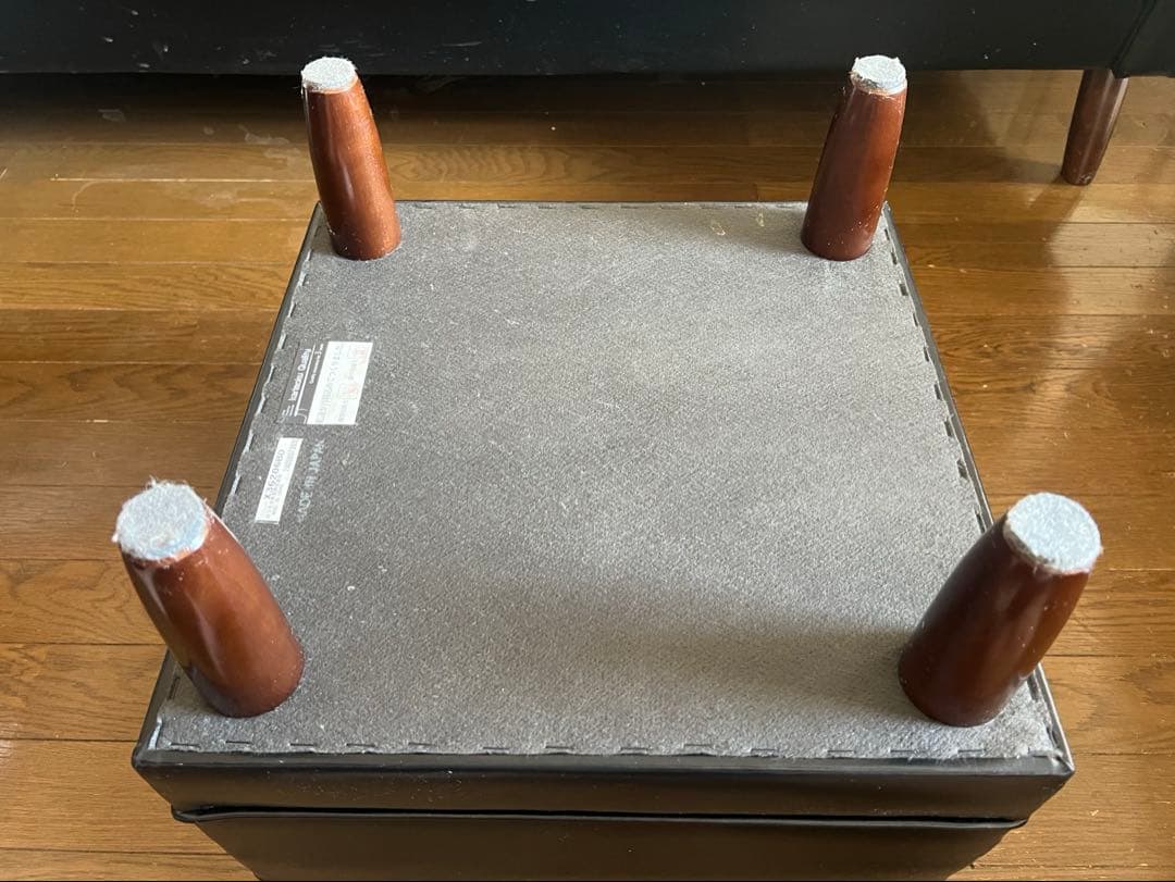 【muhi】カリモク オットマン レザー調　黒