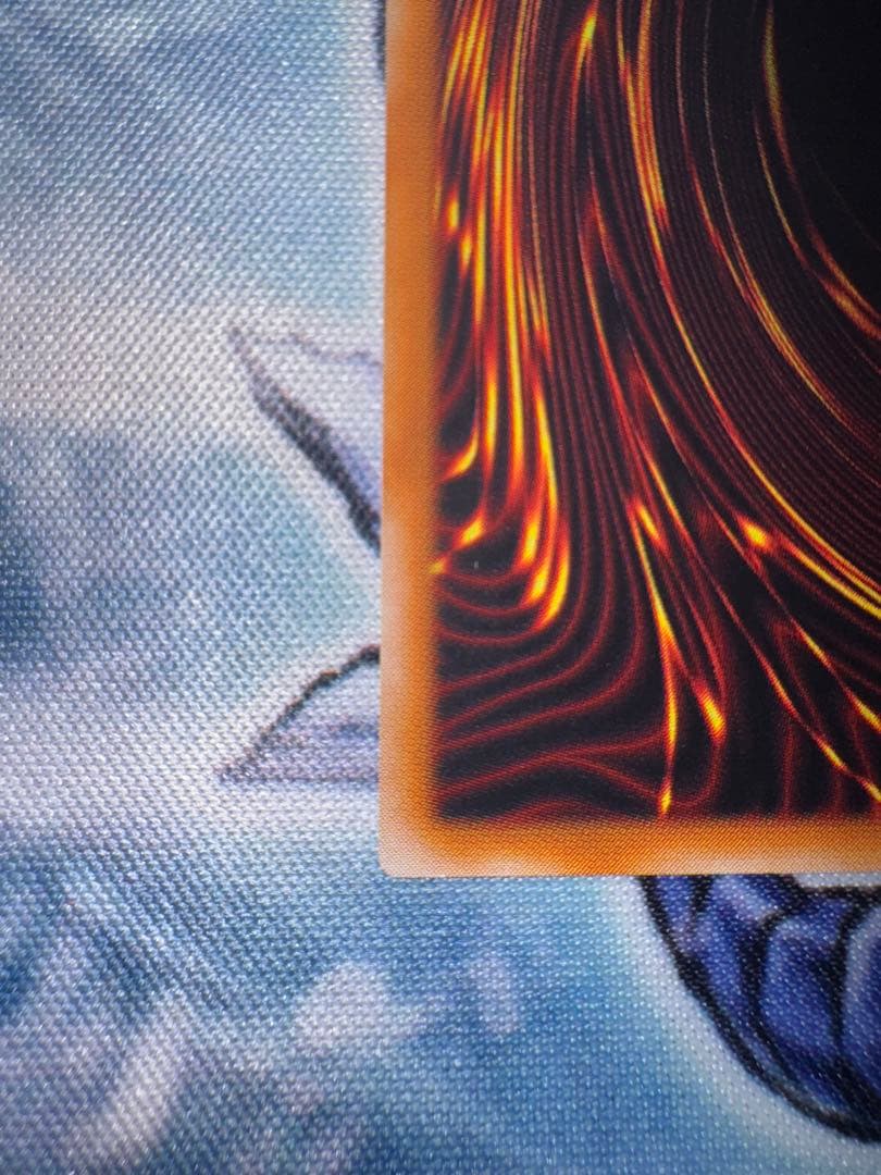 遊戯王　かオスソルジャー　開闢の使者　レリーフ　アルティメットレア　準美品