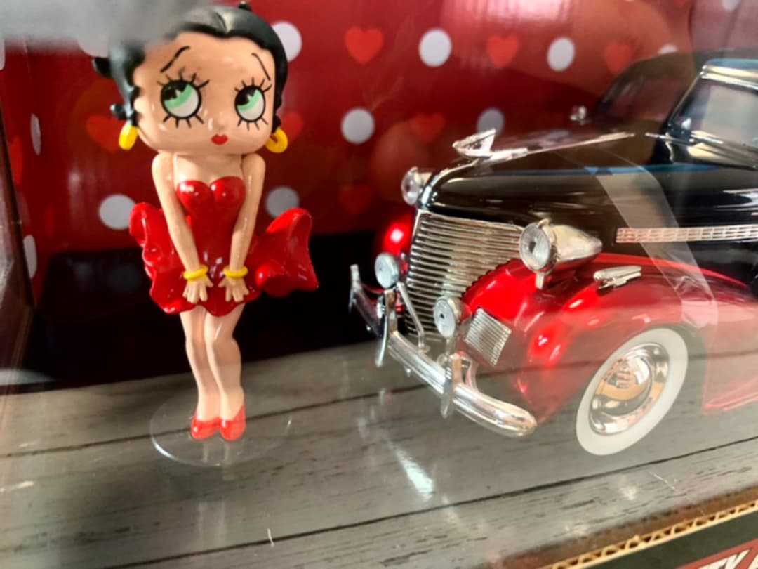 希少‼︎ 美品ベティーちゃんフィギュア付き★1939年シボレーマスターデラックス