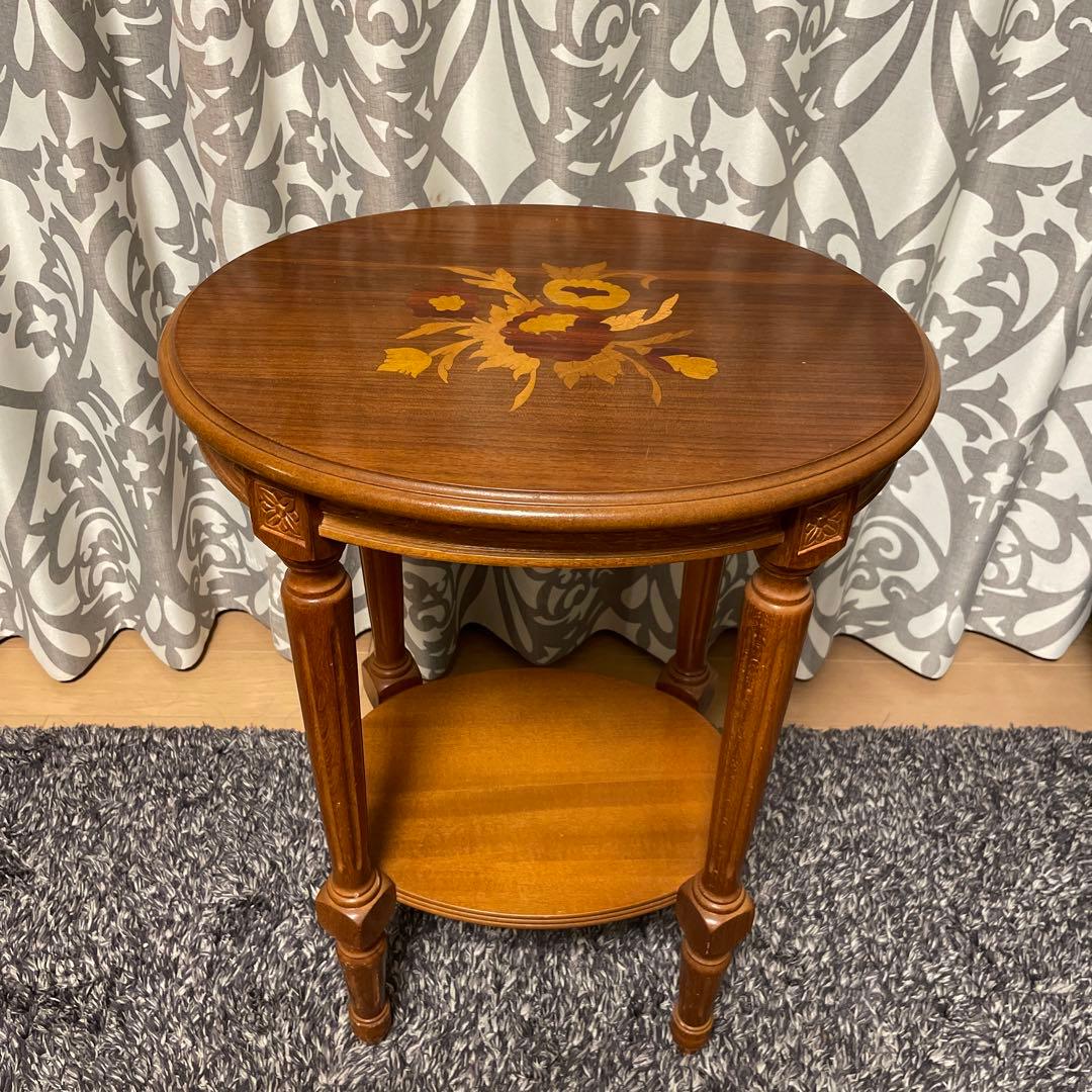 ☆イタリア高級家具 イタリア サイドテーブル プロメモリアのベッド