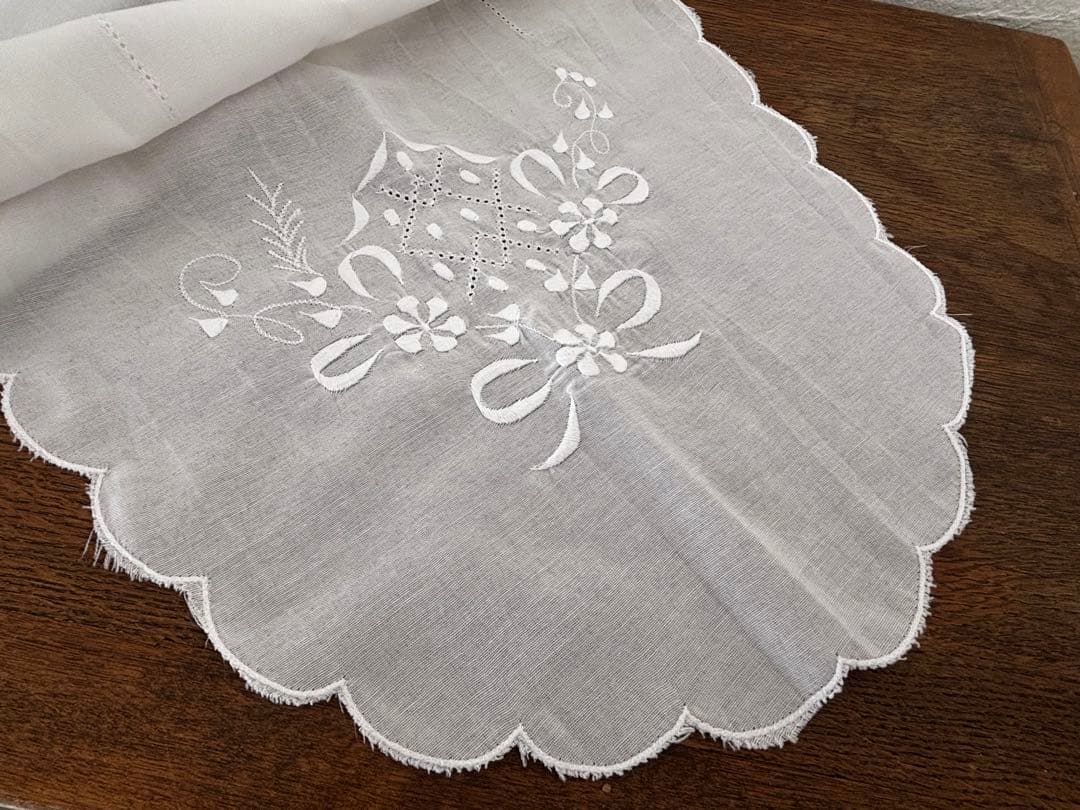 フランス 蚤の市 テーブルクロス 刺繍 ホワイト リメイク - メルカリ