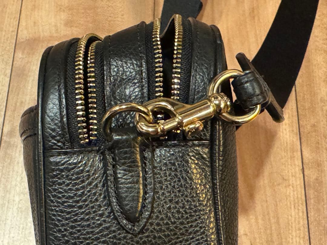 正規品 COACH (コーチ) レザーショルダーバッグ ブラック ゴールド