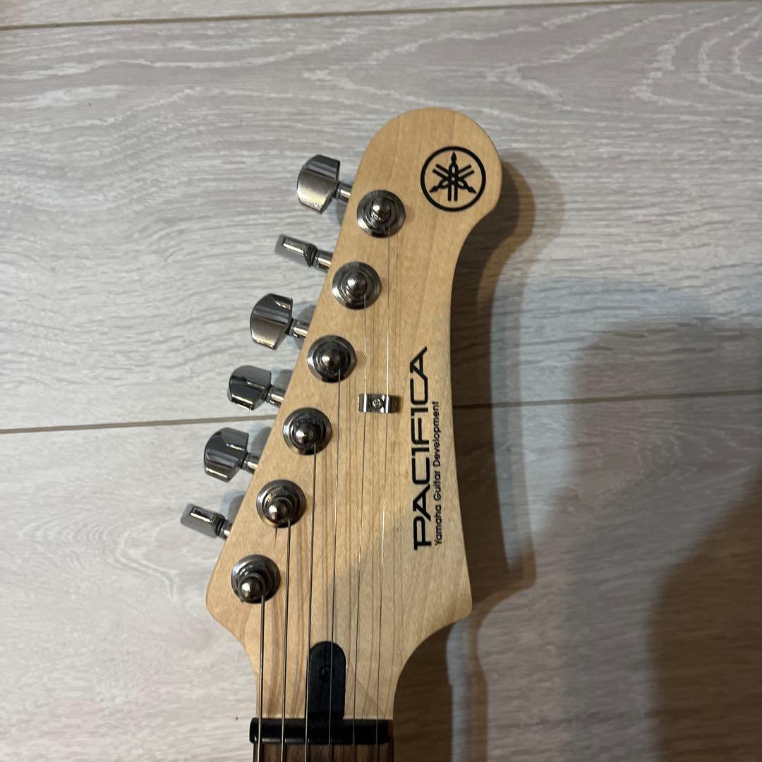 PACIFICA120Hブラックエレキギター ケースチューナー付値下げ⭕️