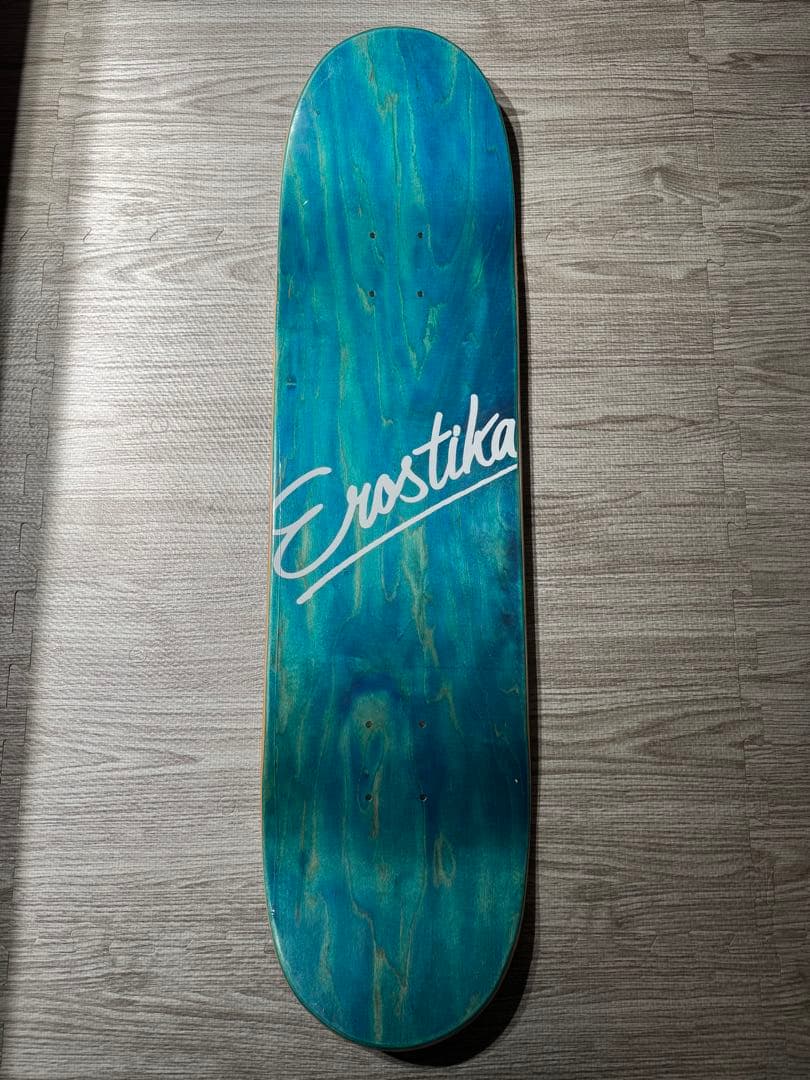 桃乃木かな x Rockin'Jelly Bean” Skate Deck