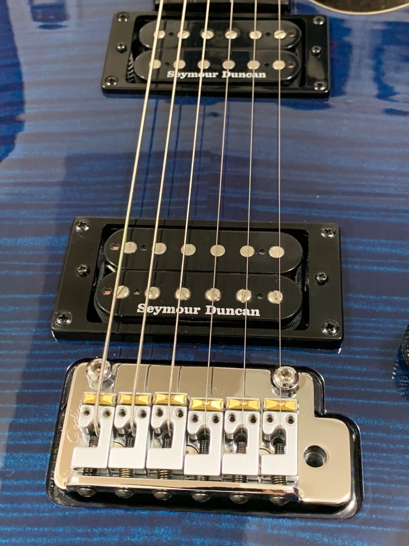 ギター GODIN LGXT Trans Blue Flame AAA SF