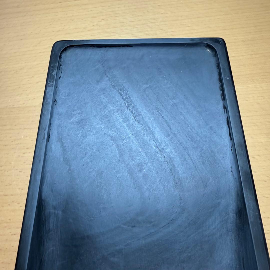 雨畑硯　横12.1cm 縦18.1cm 高さ3.4cm 重さ1531g