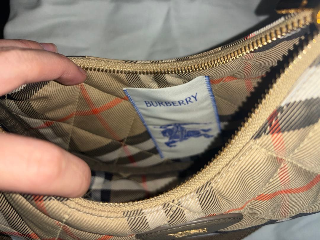 バーバリーホースシュークロスボディバッグ