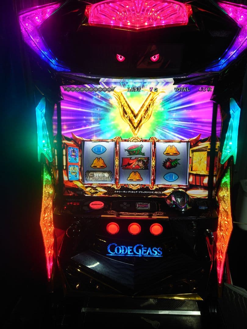 パチスロ　実機　コードギアス 楽天市場】コードギアス 実機（パチスロ｜ダーツ・ビリヤード・遊技機