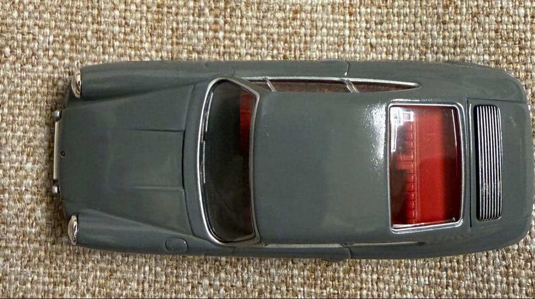 TOMICA ポルシェ911 (1964年式) LV-110