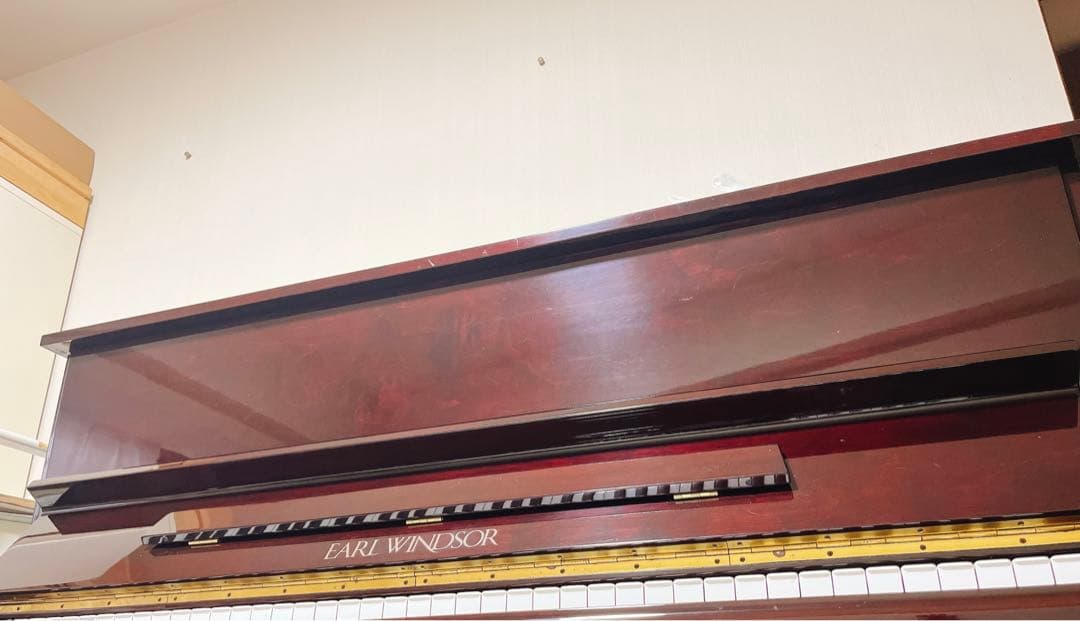 アールウィンザー EARL WINDSOR アップライトピアノ W112 - メルカリ