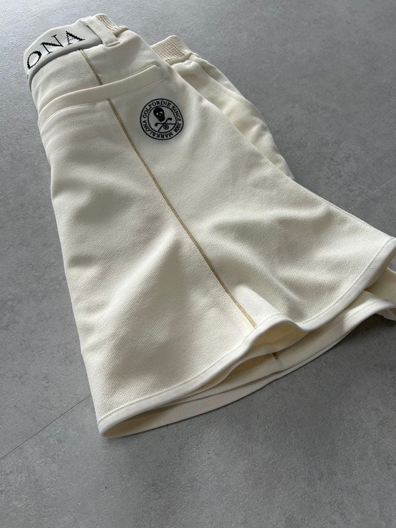 MARK&LONA 白スカート