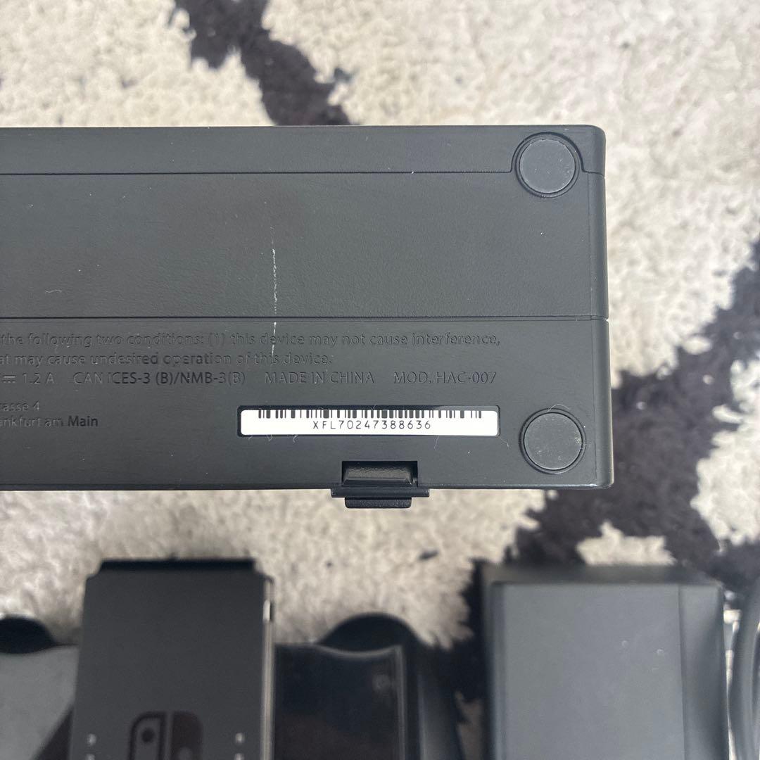 【メルカリ便】Nintendo Switch 本体 Joy-Con付き