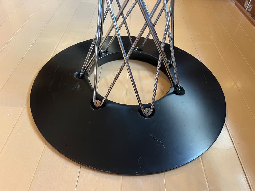 イサムノグチ　サイクロンテーブル　（リプロダクト家具）