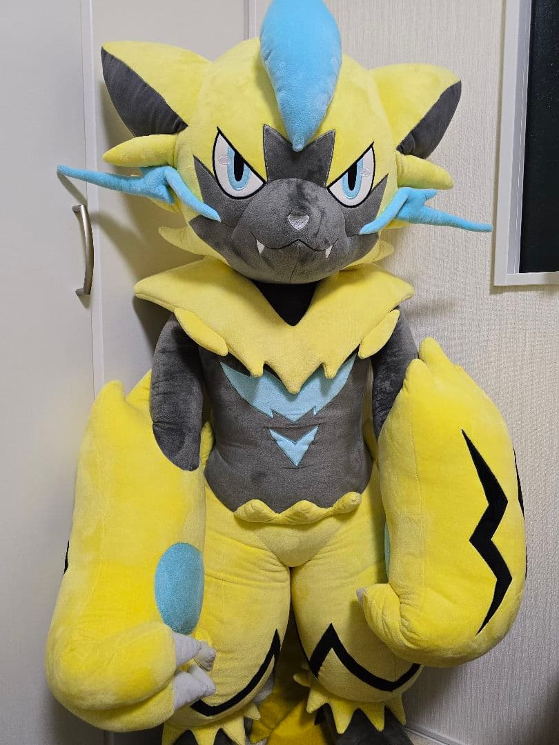 等身大ゼラオラ ぬいぐるみ ポケモンセンターオンライン限定 - メルカリ