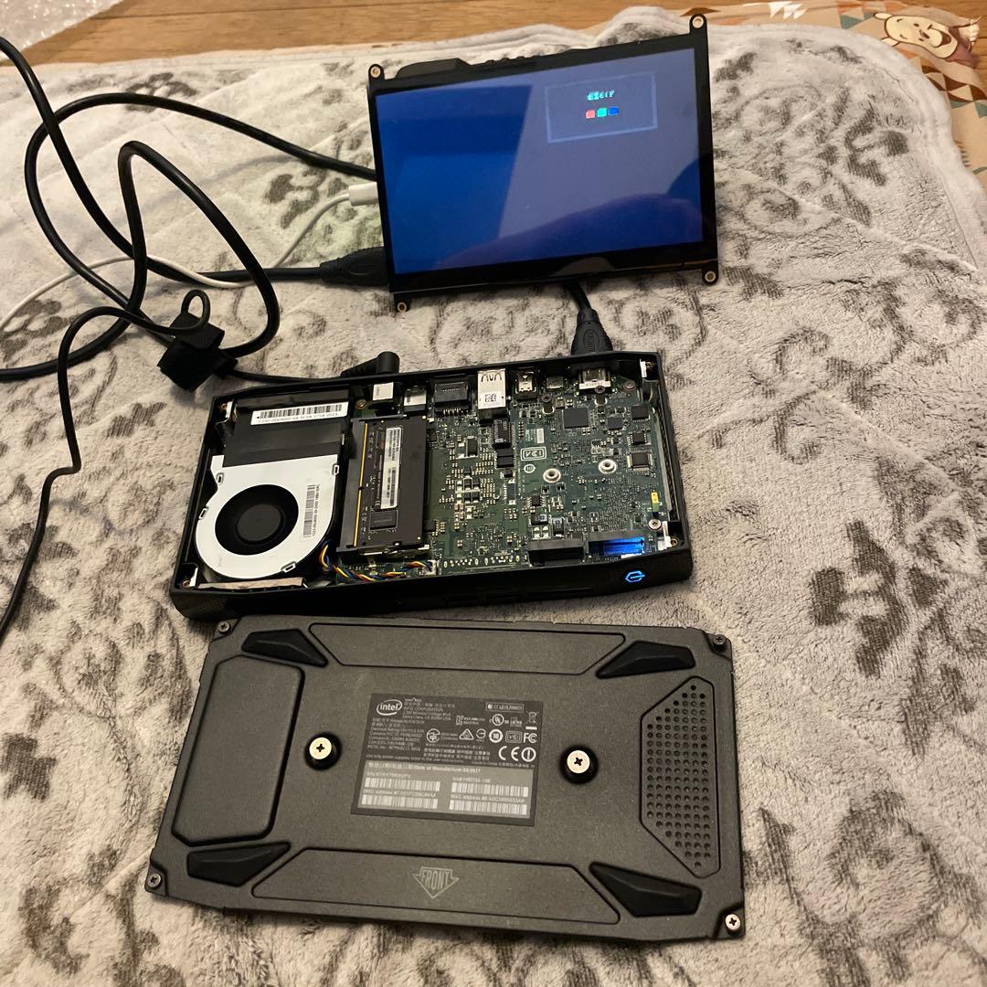 ジャンク品Intel NUC NUC6i7KYK ミニPC i7/8GBメモリ