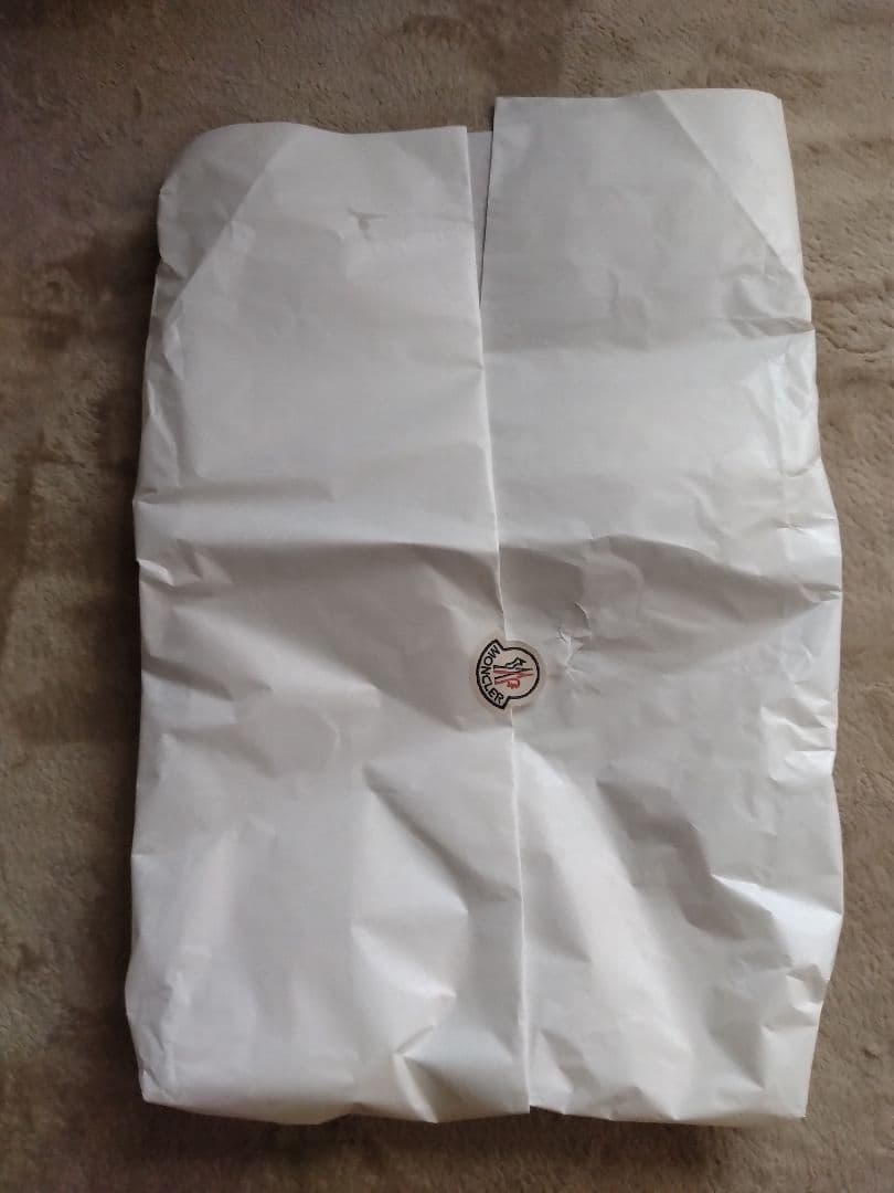 wiIIiさま専用モンクレール ガーメントケース&ハンガー&ショップ袋