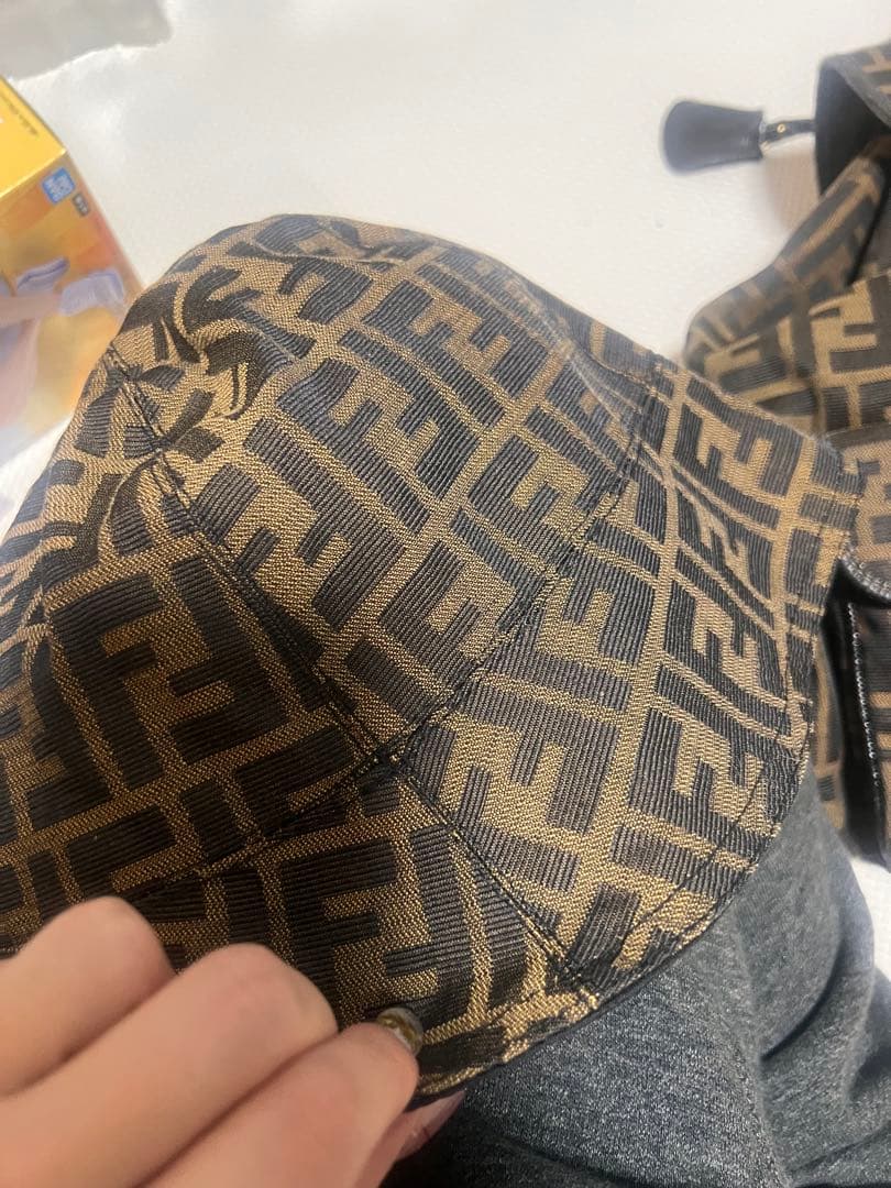 Fendi FFロゴ ハンドバッグ ブラウン　バケハ