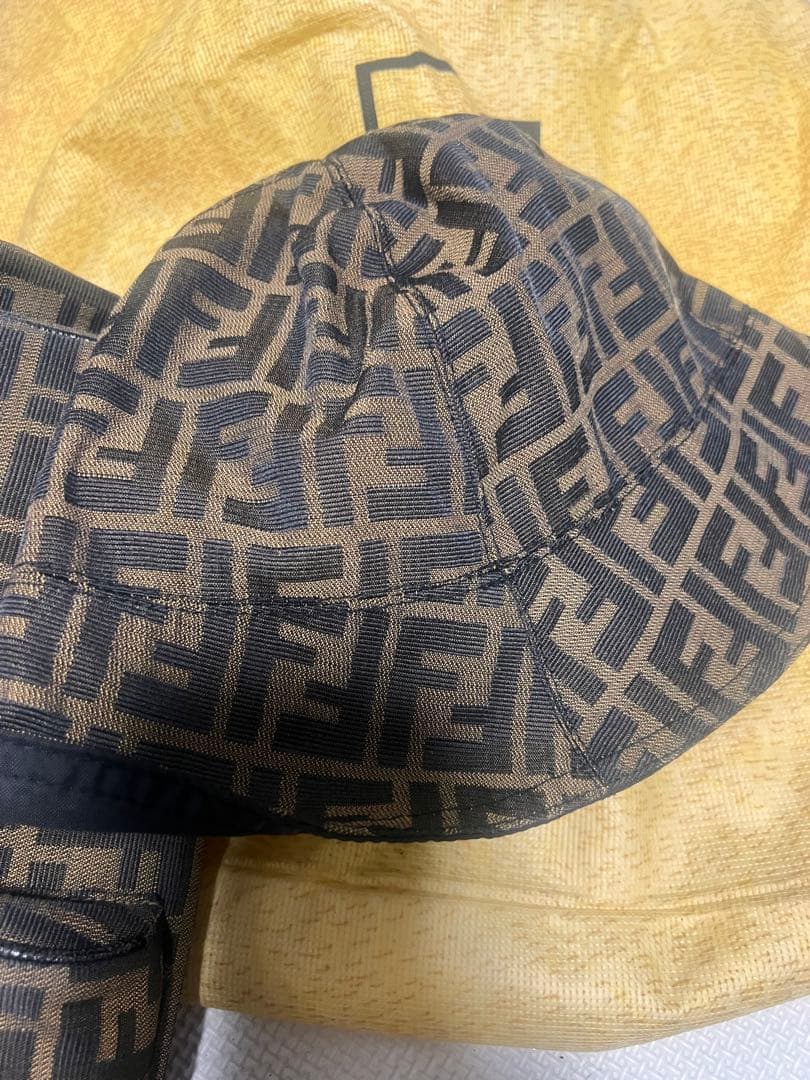 Fendi FFロゴ ハンドバッグ ブラウン　バケハ