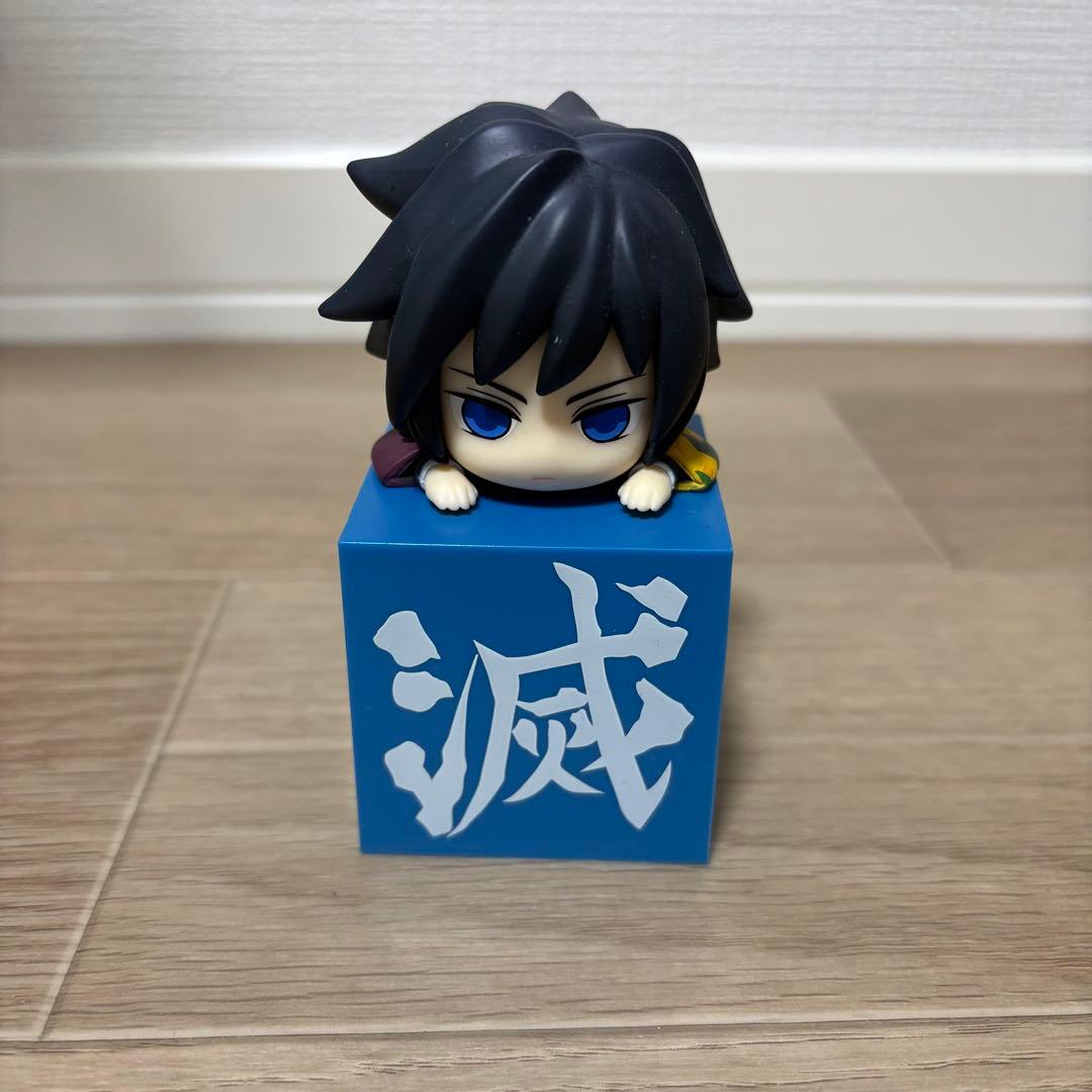 鬼滅の刃 冨岡義勇 ひっかけフィギュア - メルカリ