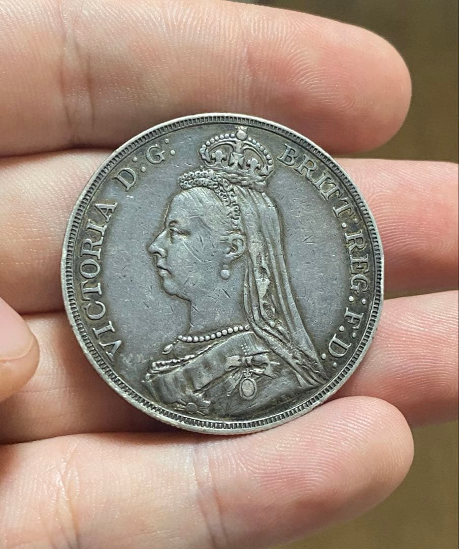 1889年 ヴィクトリア女王 銀貨 1ドル 本物保証 - メルカリ