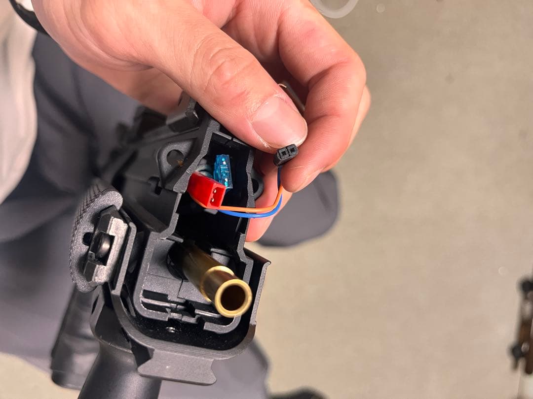 東京マルイ　MP7 電動　バッテリー、MOSFETカスタム