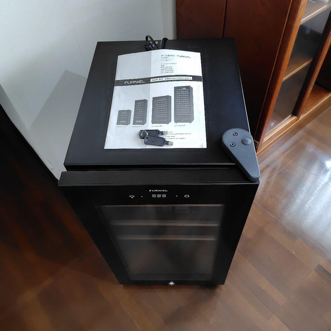 さくら製作所 ワインセラー SAB−50G(PB) (12本/右開き)