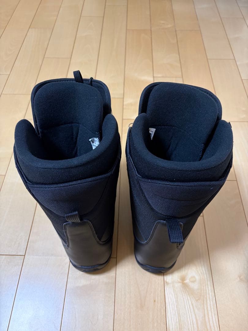 キスマーク ブラック スノーボードブーツ ボアタイプ28センチ