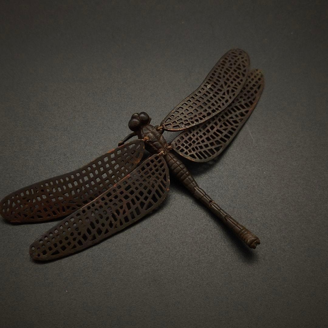 銅製置物 蜻蛉 トンボ 勝虫 関節可動 金工品 茶道具 - メルカリ