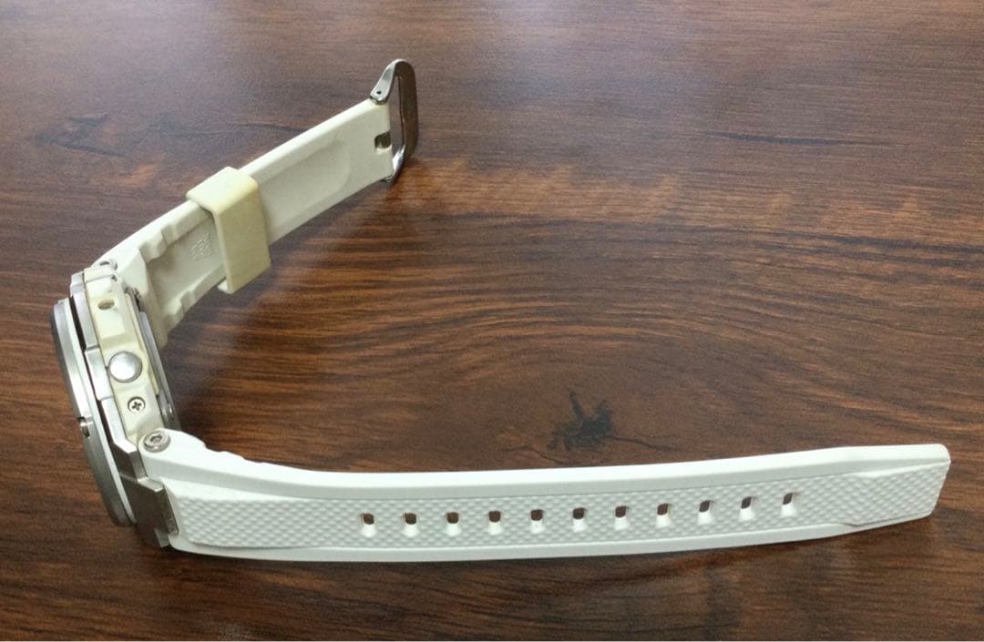 ソーラー腕時計 G-SHOCK