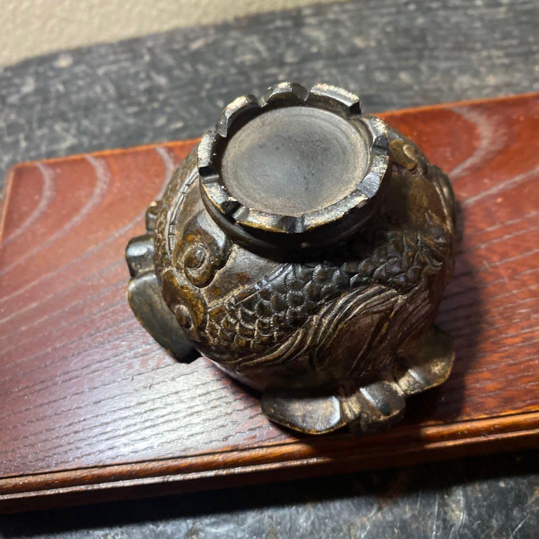 透かし掘龍図玉香炉