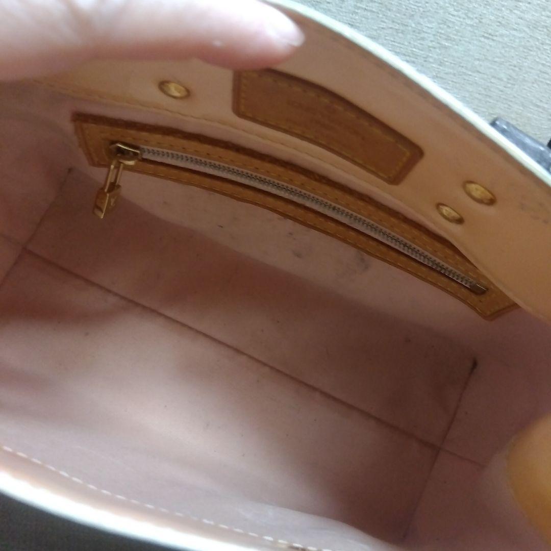 ルイヴィトンバッグです。