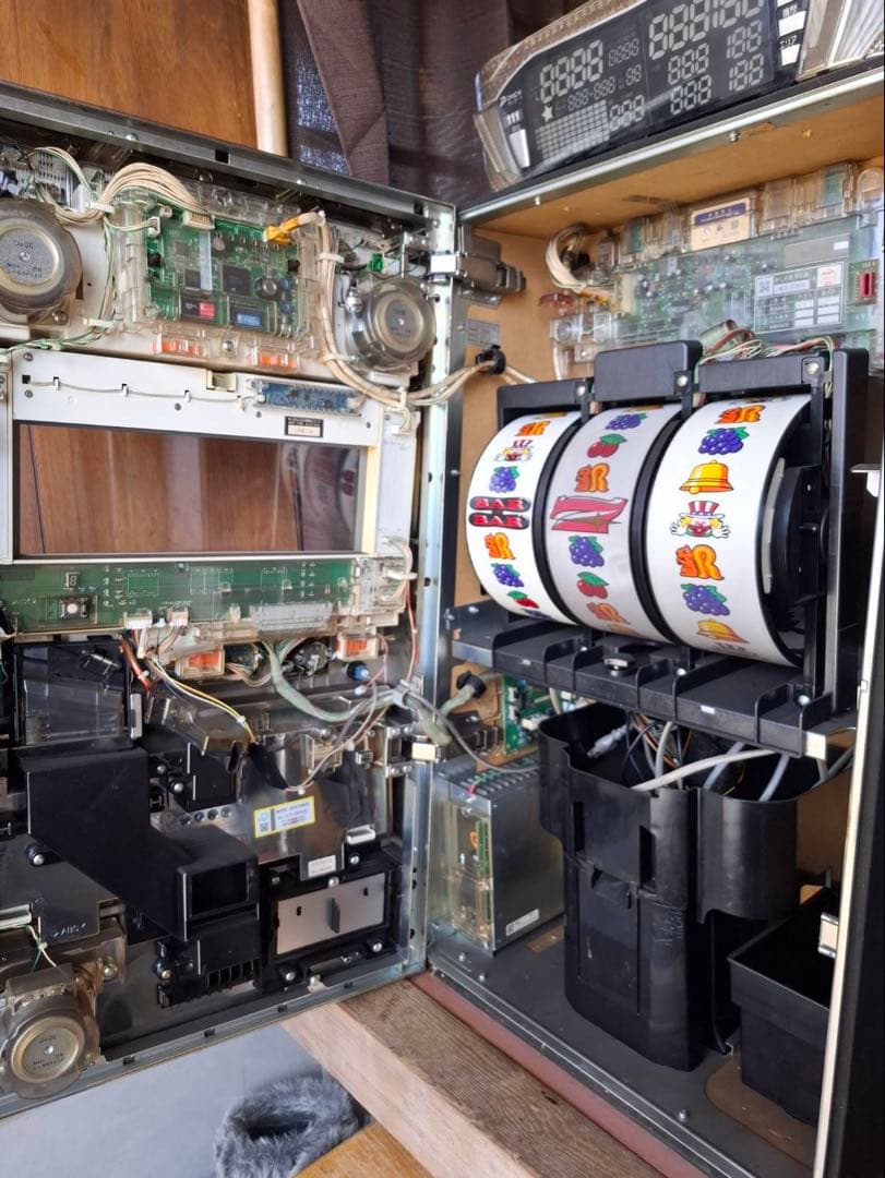 ハッピージャグラーVKK - メルカリ