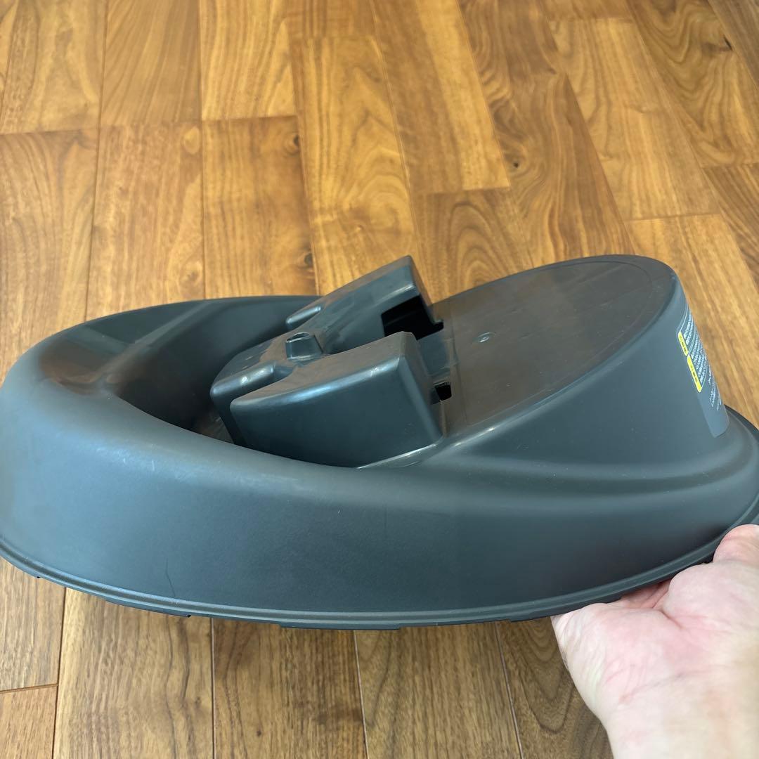 Combi チャイルドシートホルダー