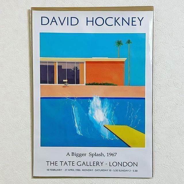 布 ポスター「デイヴィッド・ホックニー とても大きな水しぶき」文字