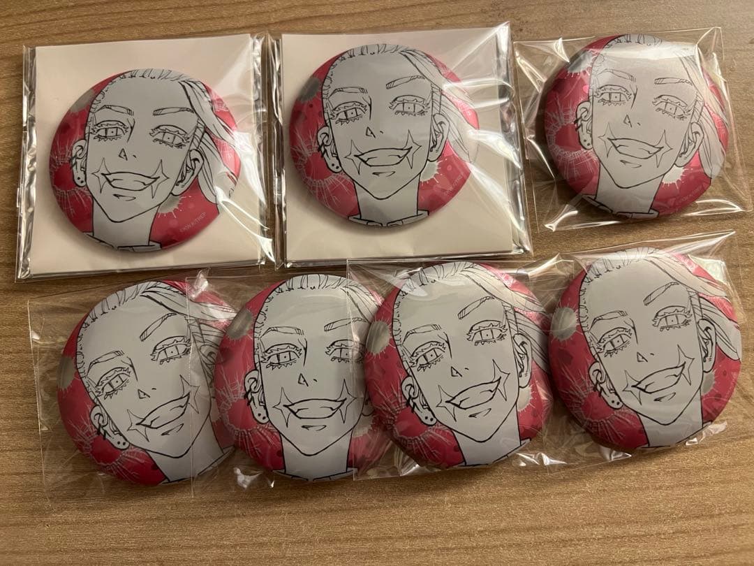 東リべ 新世界展 最後の世界線 メタリック缶バッジ 三途春千夜 - メルカリ