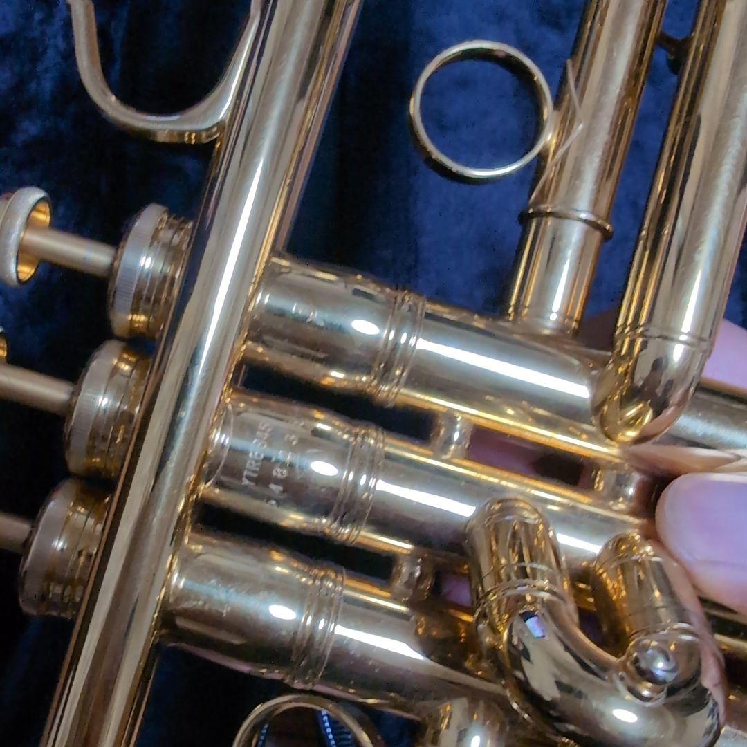トランペットBb ヤマハYTR−8345(受注生産) 金メッキ仕上げ　Lボア