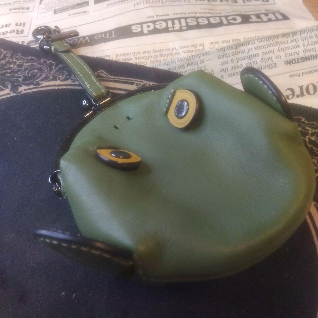 コーチ　がま口タイプ　カエルモチーフ　ケース【美品、希少？】