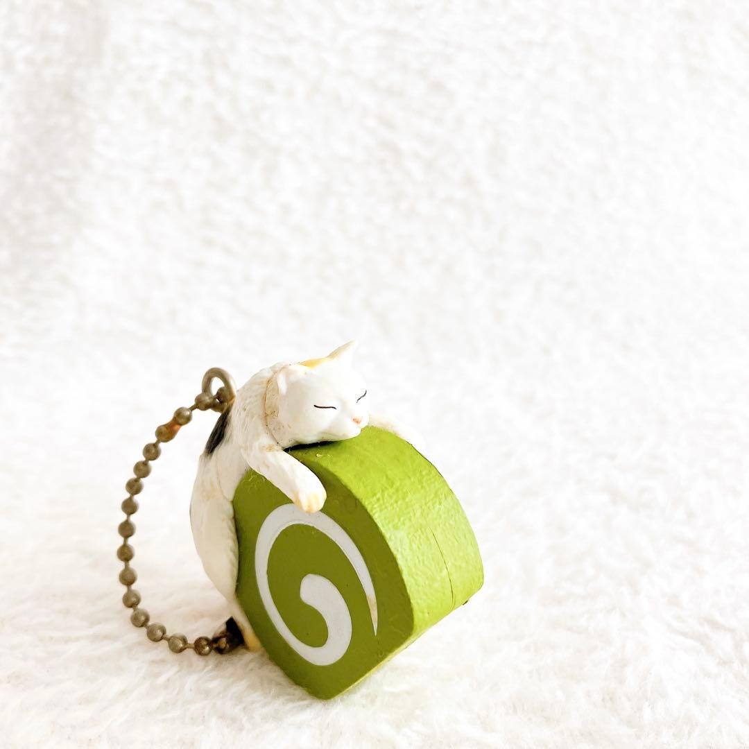 ☆☘️アニコラ　ねこcafe7 抹茶ニャロールケーキ　カプセルトイ ミニチュア￼