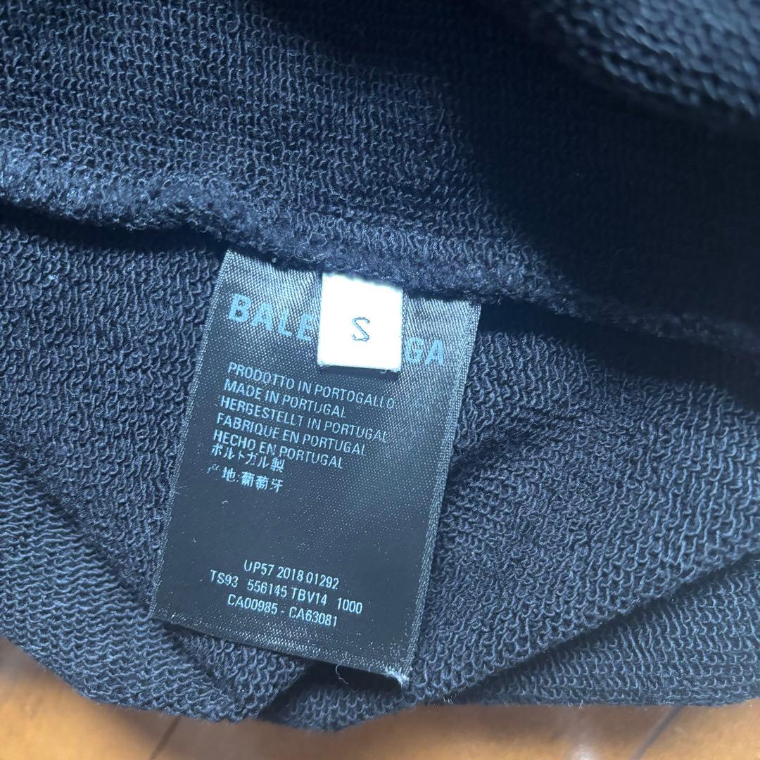 正規品　Balenciaga ブラック パーカー フード付き