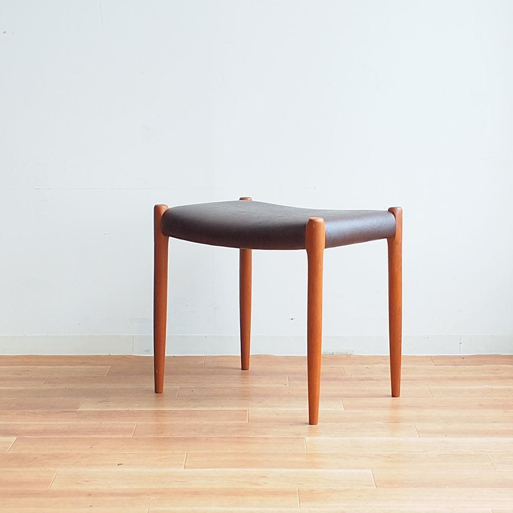 J.L.モラー/J.L. Moller 「No.80A」 チーク材 スツール