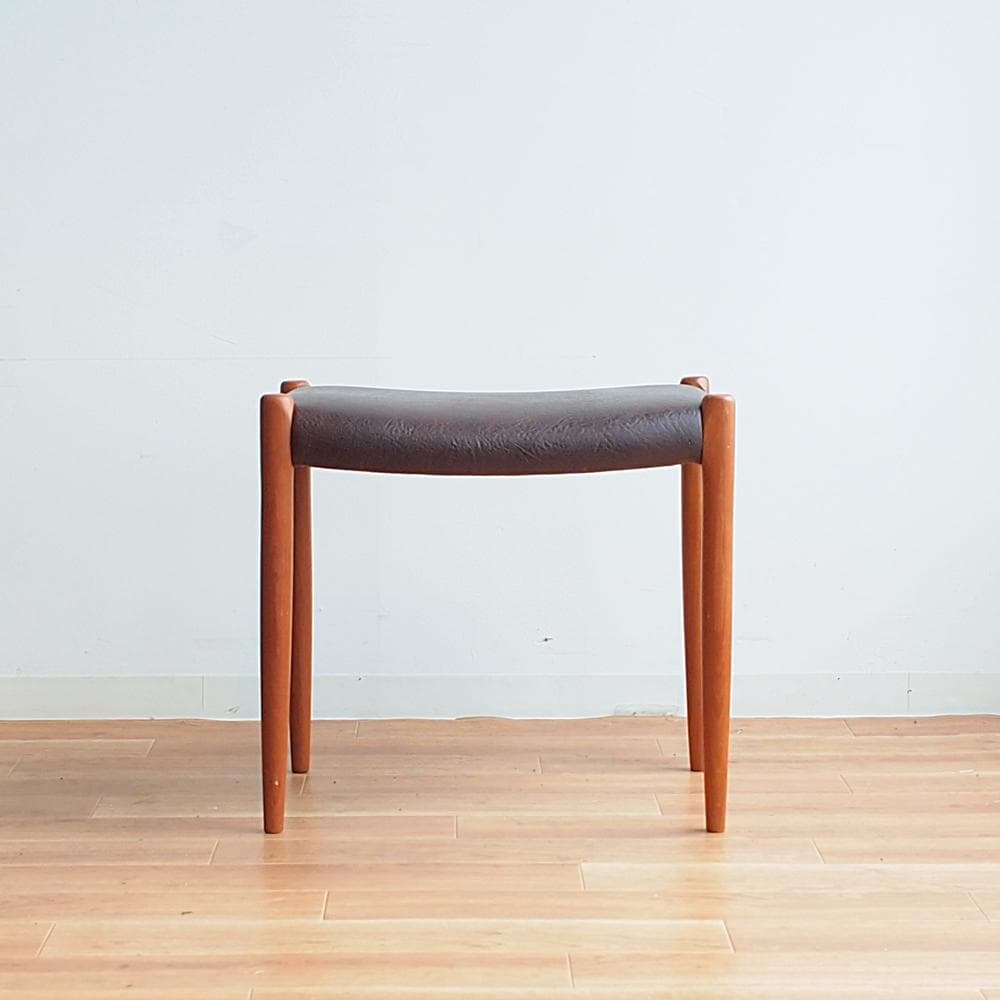 J.L.モラー/J.L. Moller 「No.80A」 チーク材 スツール