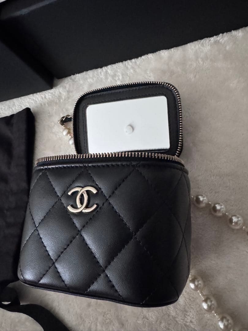 CHANEL パールミニバニティブラック レザー バック