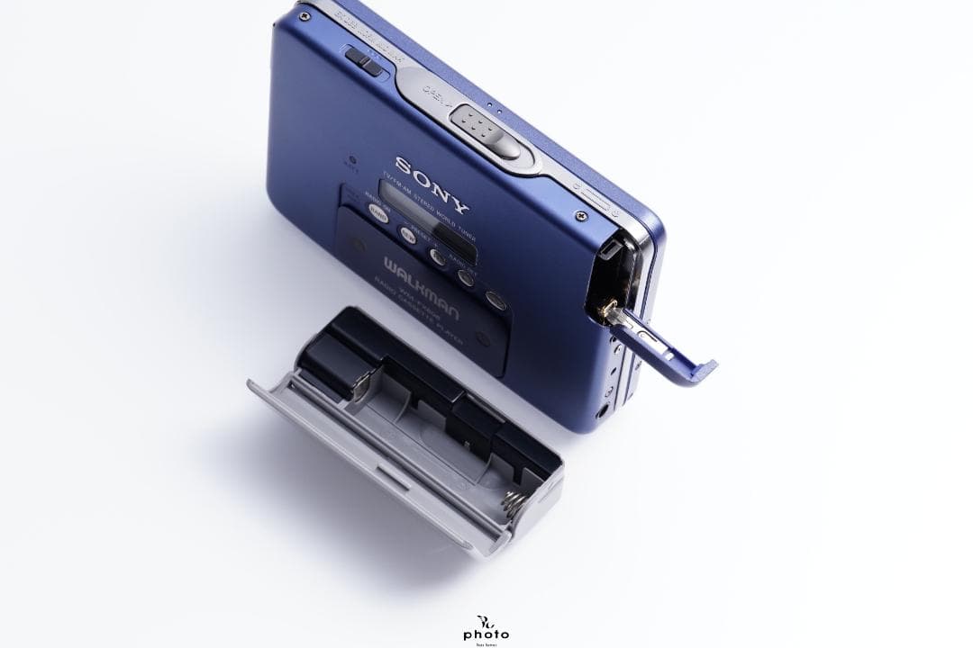 SONY WALKMAN 薄丈夫 ラジオ カセットウォークマン WM-FX808